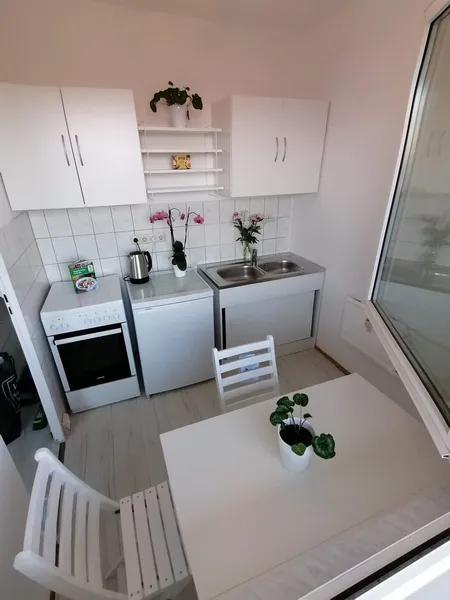 Nachmieter gesucht - Wohnung 34qm möbliert, Apartment 34sqm furnished — photo 1